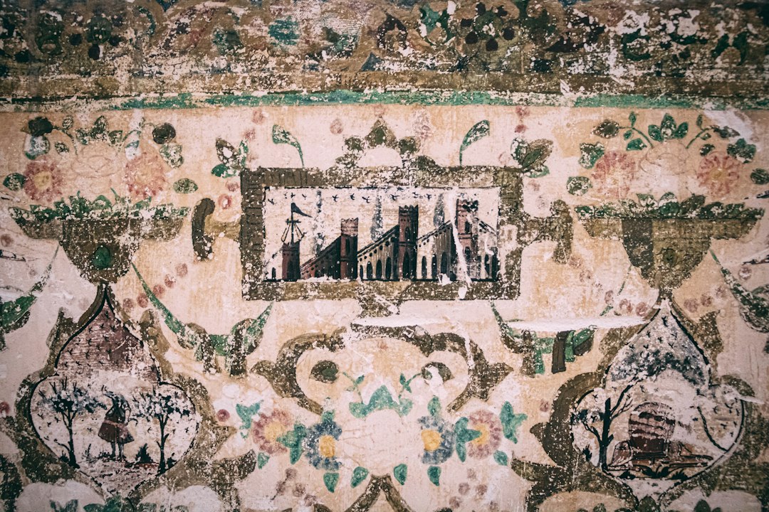 一条夹杂着通比牛牛玩法词的弹幕词串，在GMG的牌局回查看板上留下了三段不