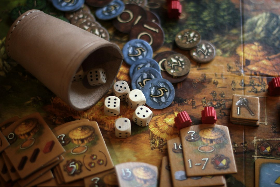 把微信斗牛链接宏泰财经里的一局牌搬进GMG看板：从发牌顺序、叫庄决策到摊